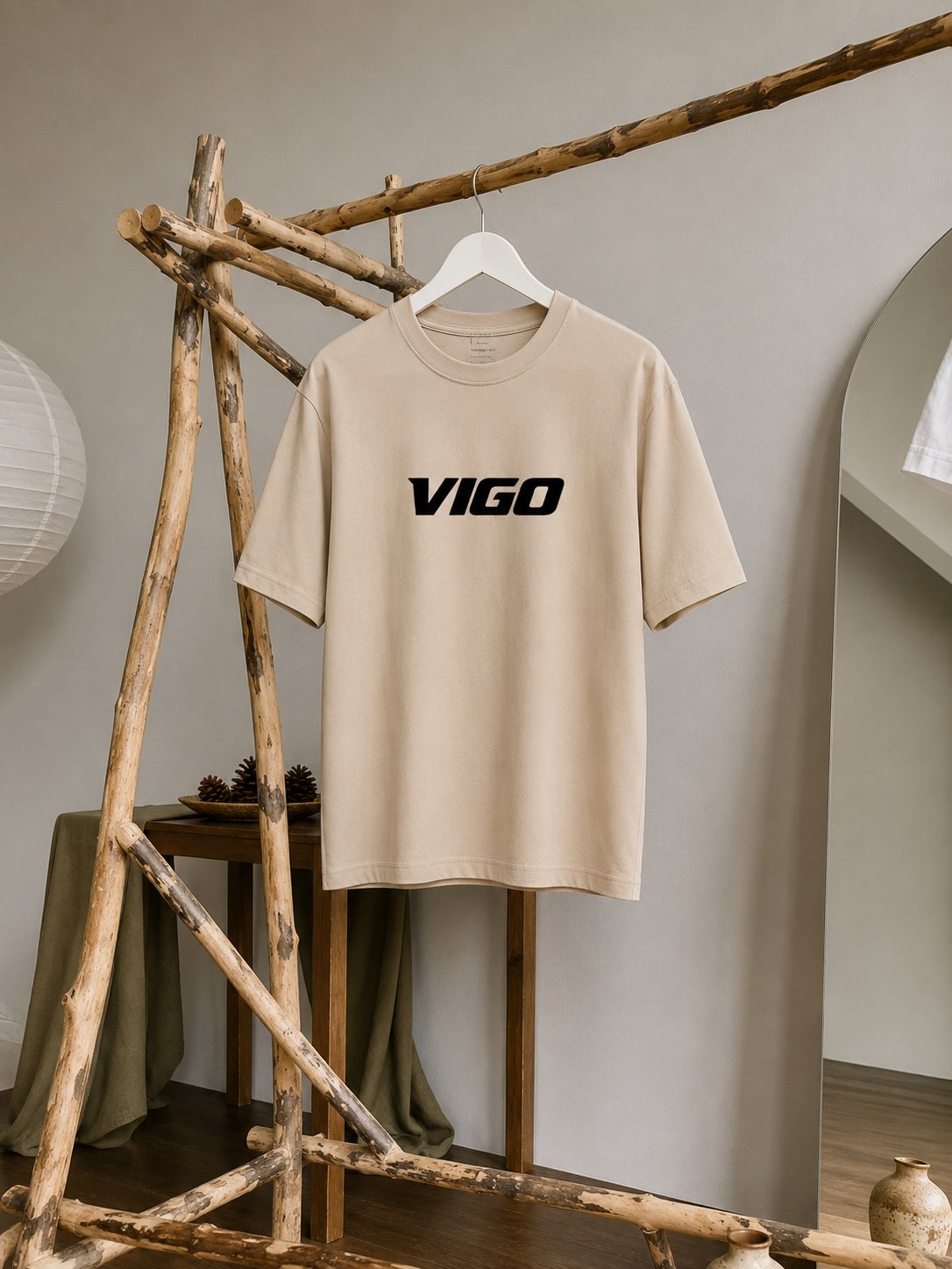 في المنتصف  VIGO  تيشيرت بطباعه