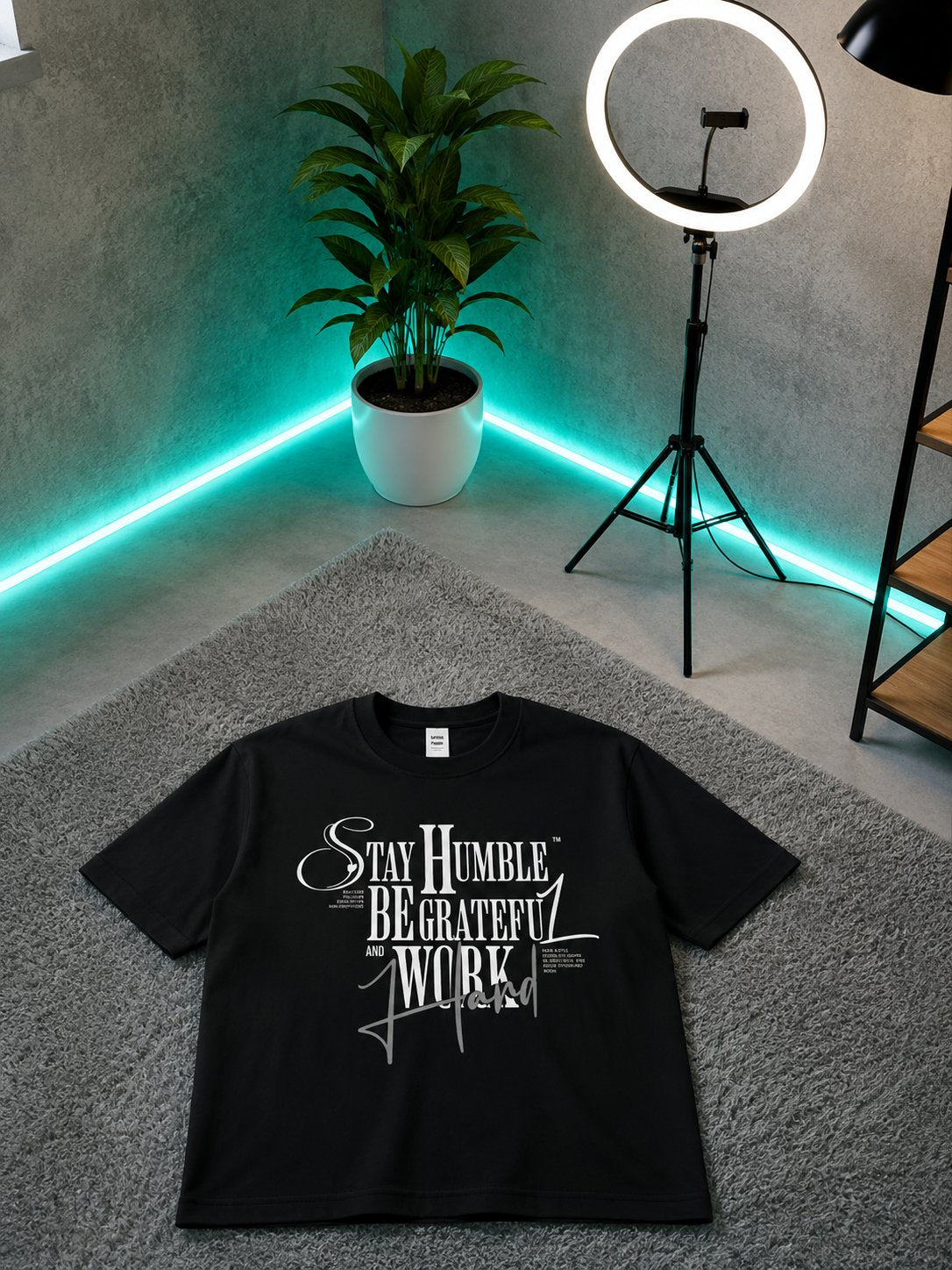 Stay Humble تيشيرت