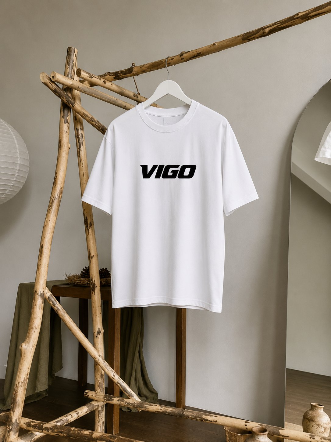 في المنتصف  VIGO  تيشيرت بطباعه